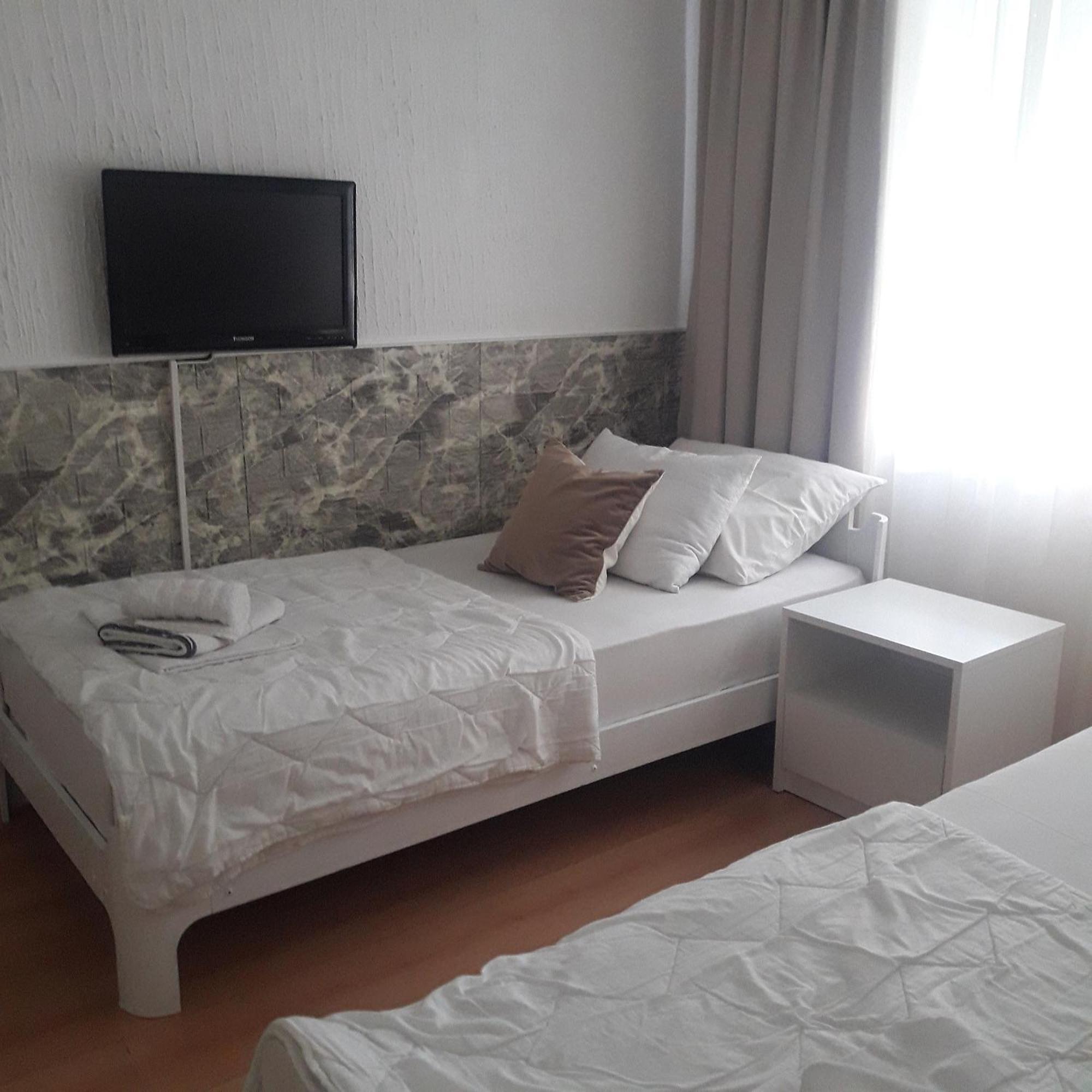 Apartmani Ni Buitenkant foto