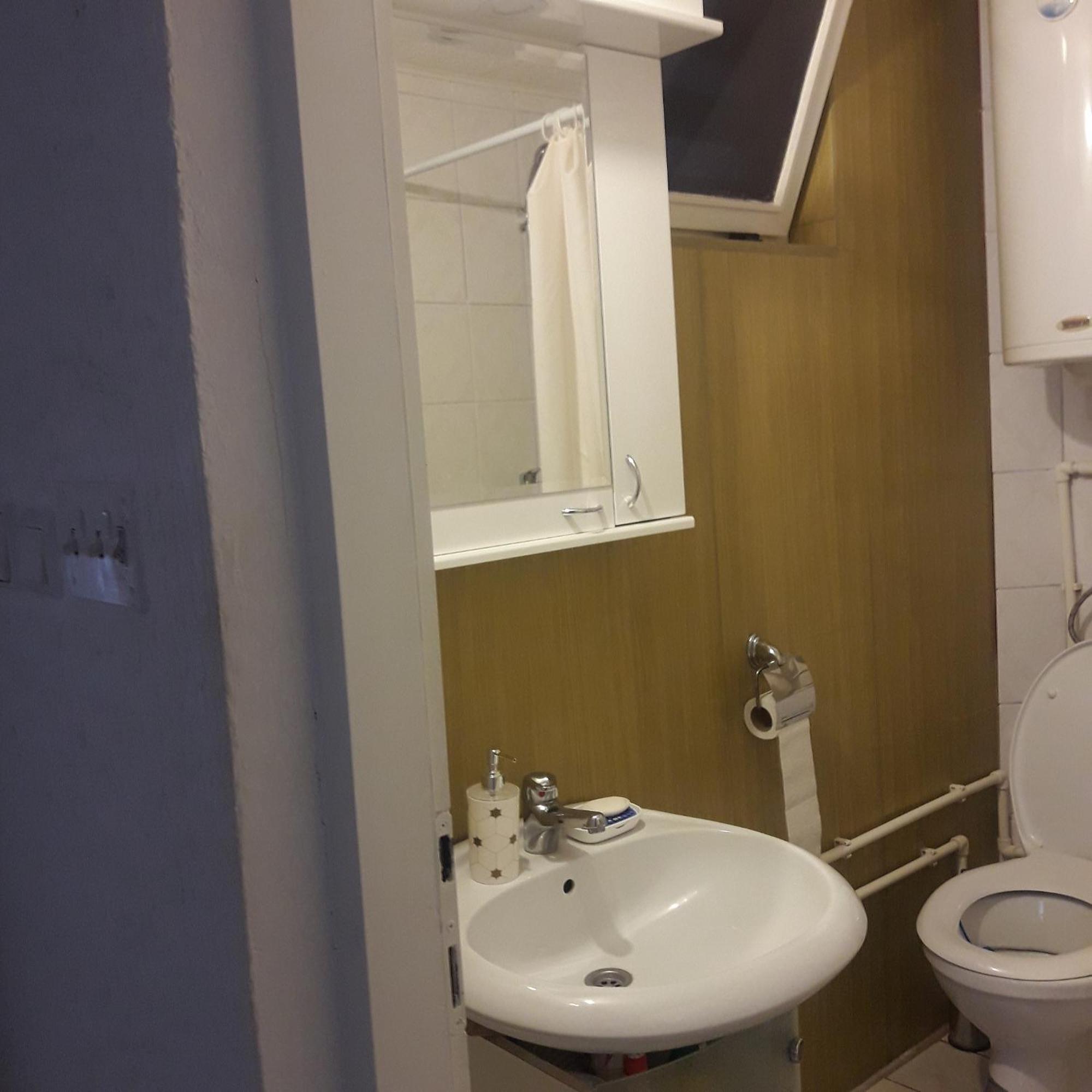 Apartmani Ni Buitenkant foto