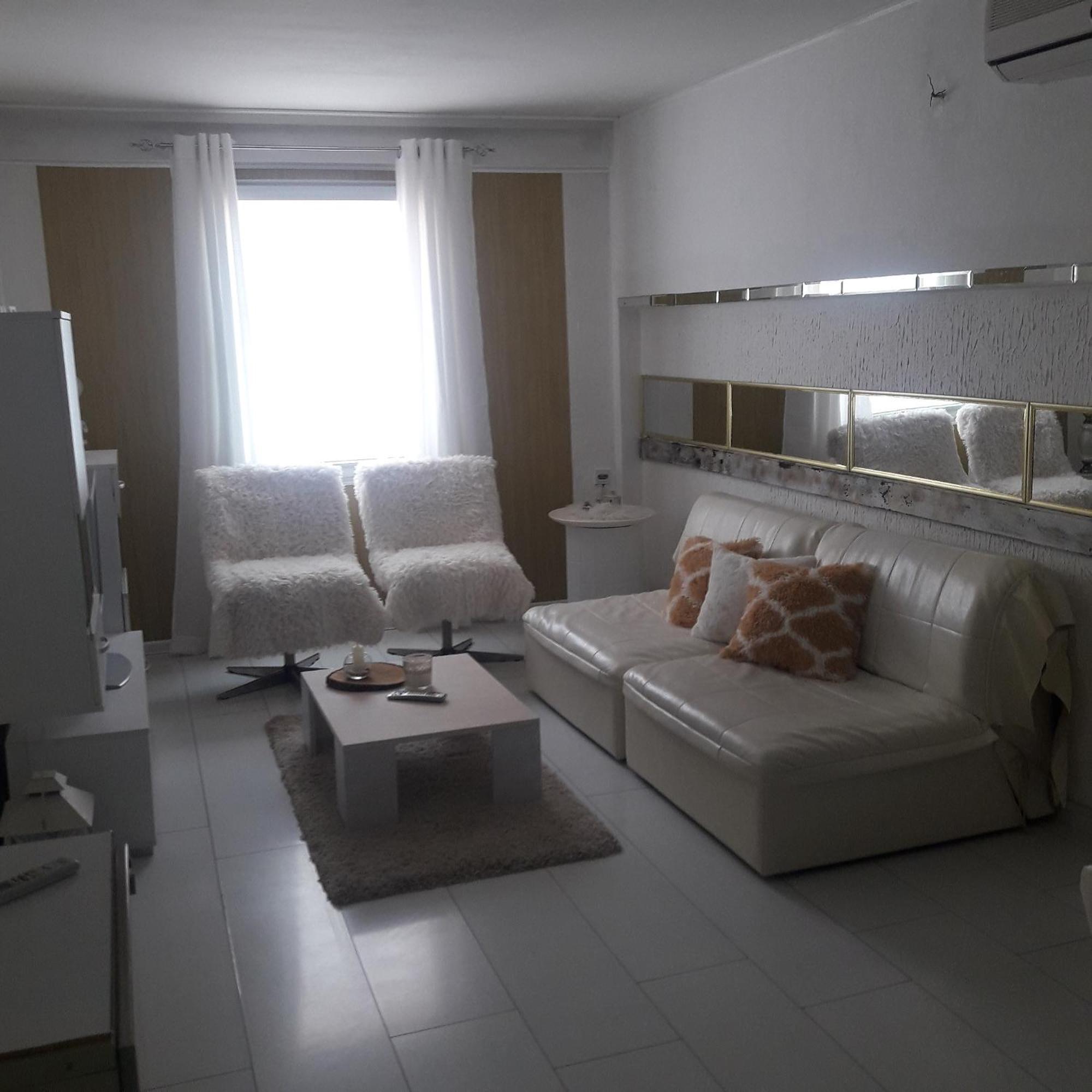 Apartmani Ni Buitenkant foto