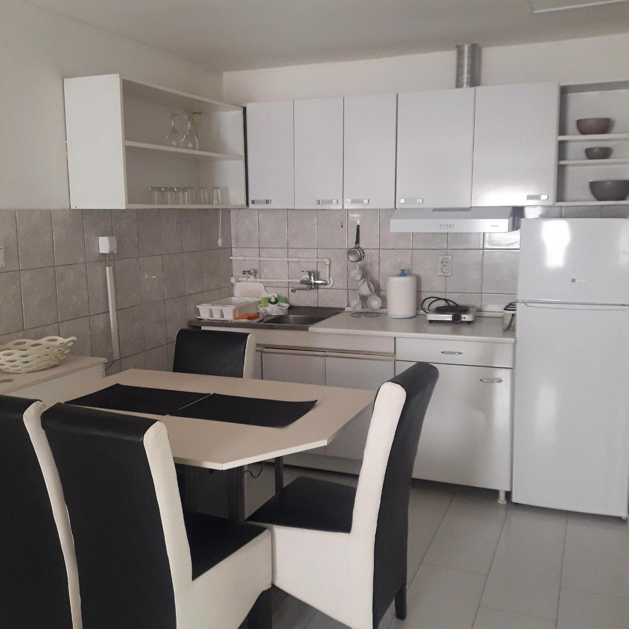 Apartmani Ni Buitenkant foto